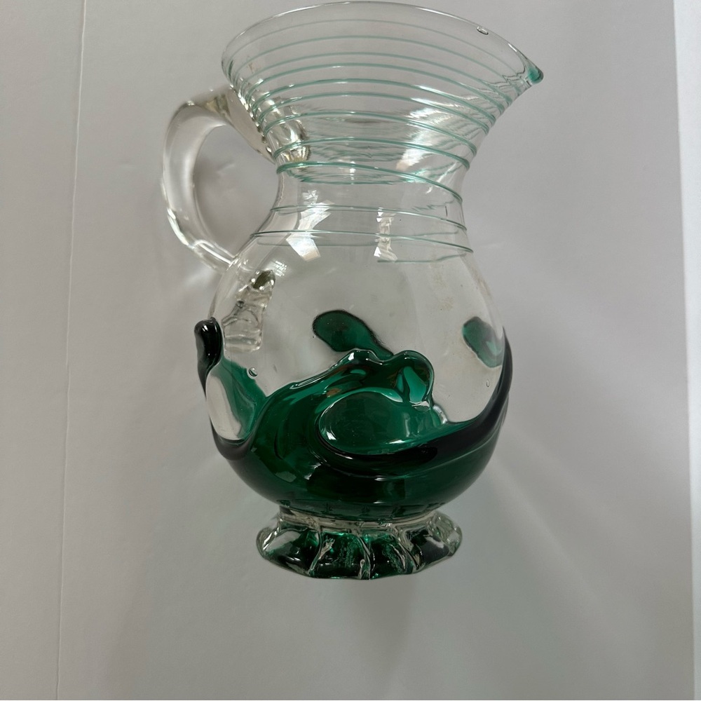 Green Art Glass Optic Ruffled Pitcher Vase 1973 - Picture 5 of 11